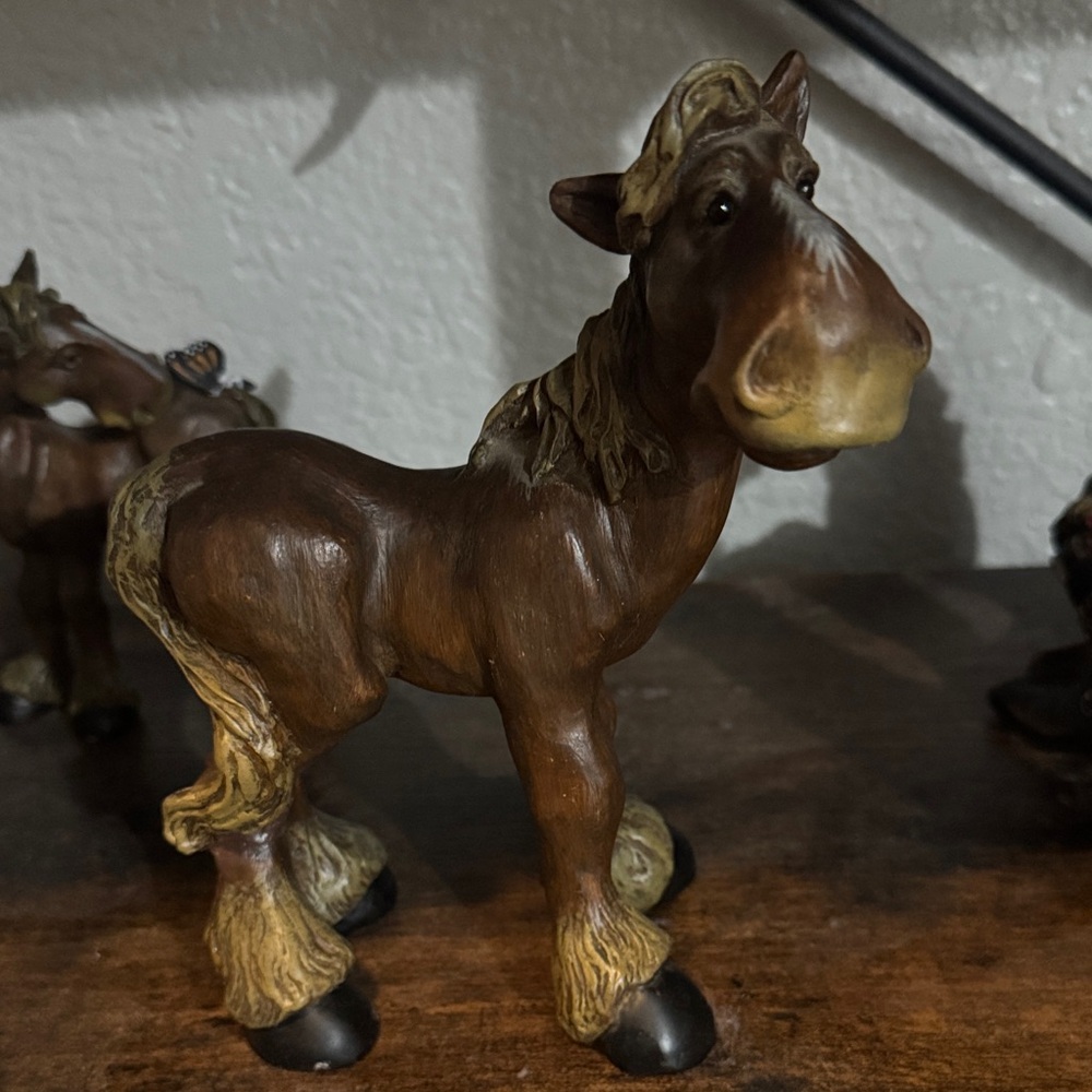 Montana Silver Smith, Elmer Horse